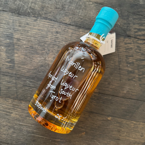 Apricot Liqueur from South Tyrol